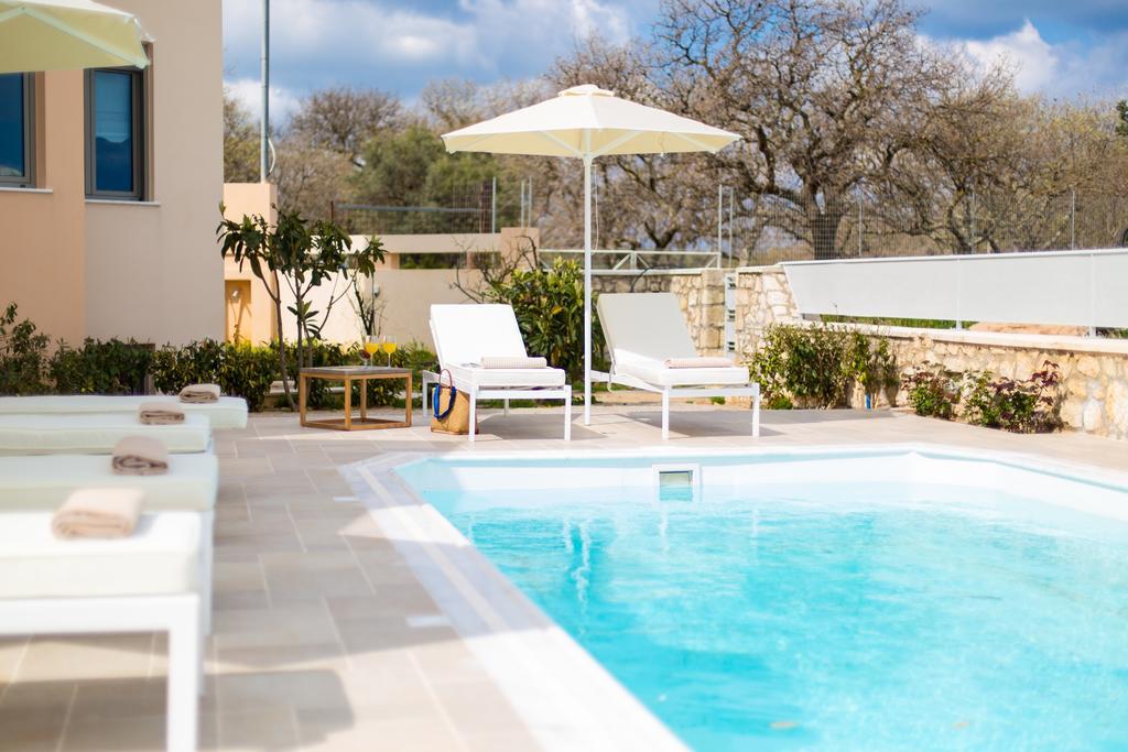 Deluxe Villa Ianthos - Outdoor Hot Tub & Kids Pool Gállos 외부 사진