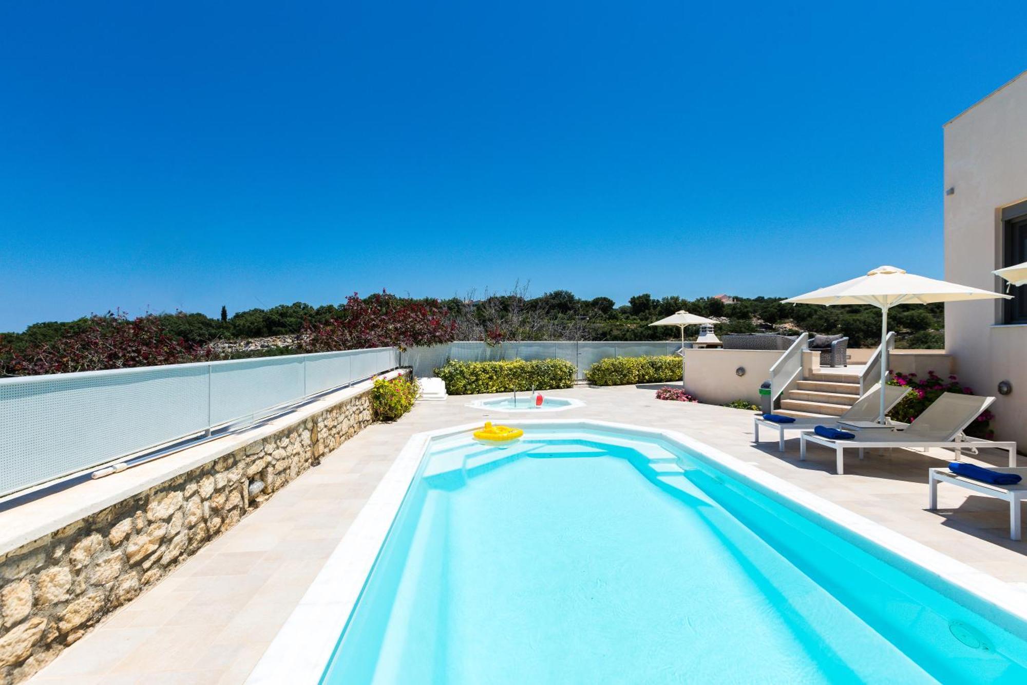 Deluxe Villa Ianthos - Outdoor Hot Tub & Kids Pool Gállos 외부 사진